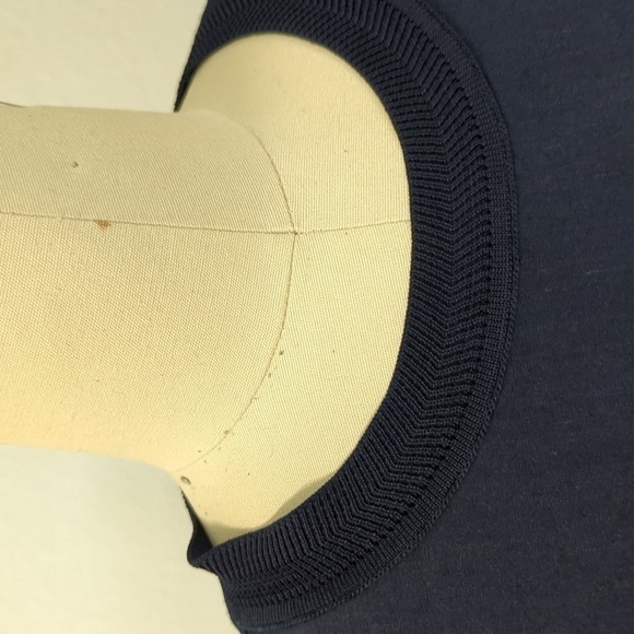 Vince Knit Crew Neck Boxy Linen Tank Top Blue S minimalist contemporary preppy - Picture 5 of 9